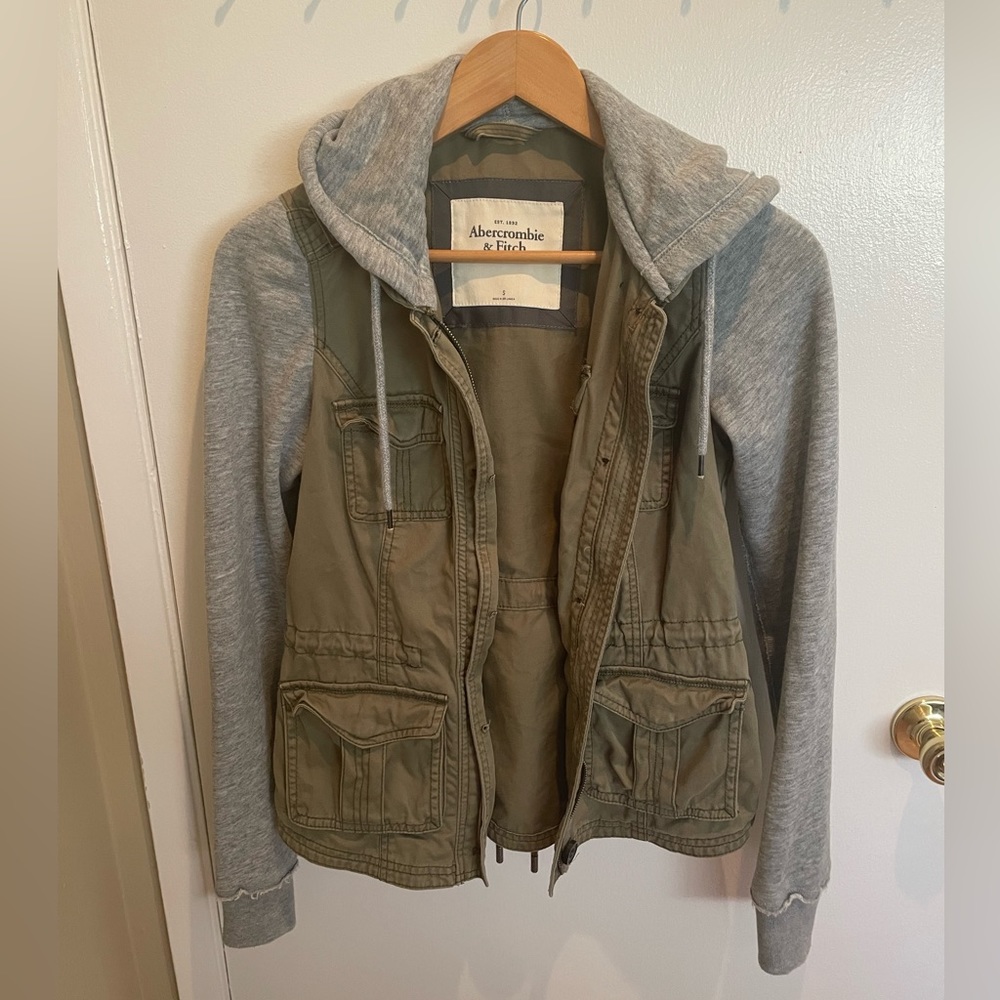 Abercrombie &Fitch army jacket hoodie